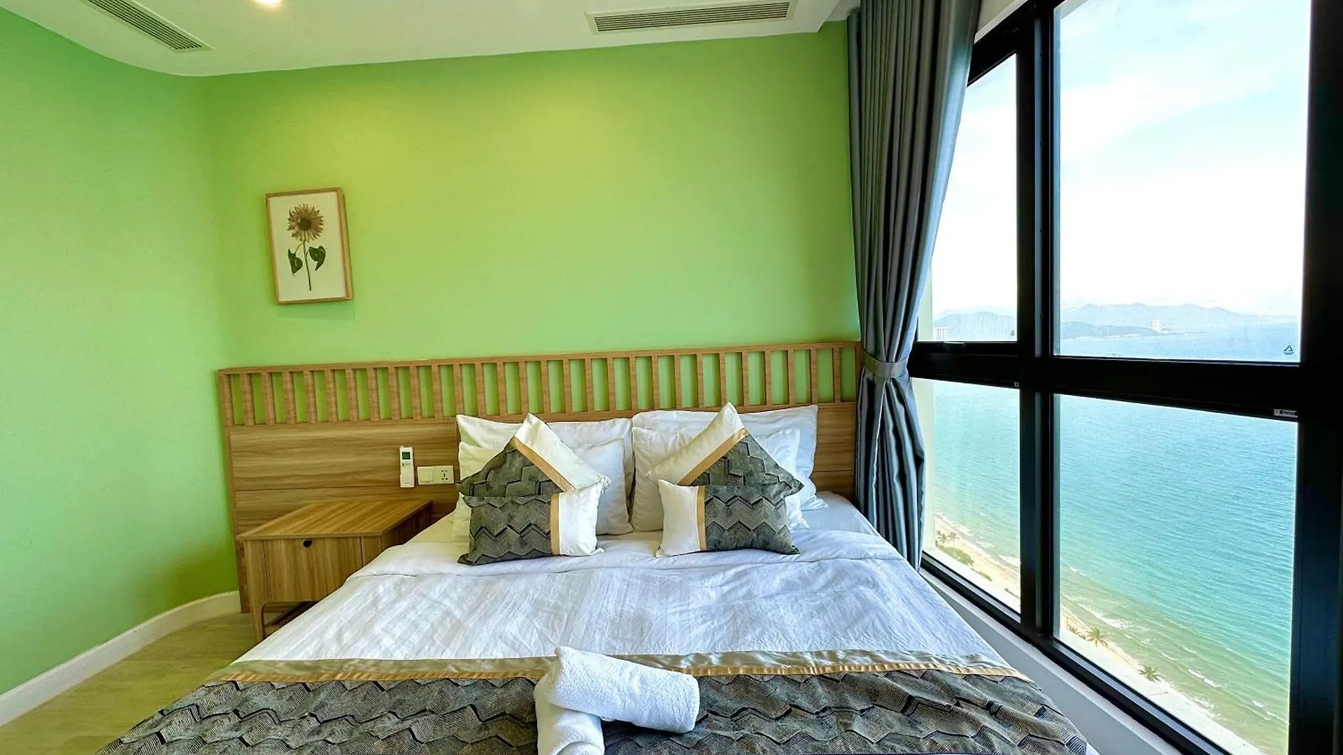 Cozy Goldcoast Apartment Nha Trang