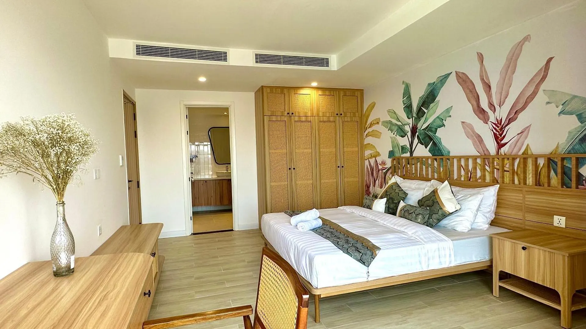 Cozy Goldcoast Apartment Nha Trang