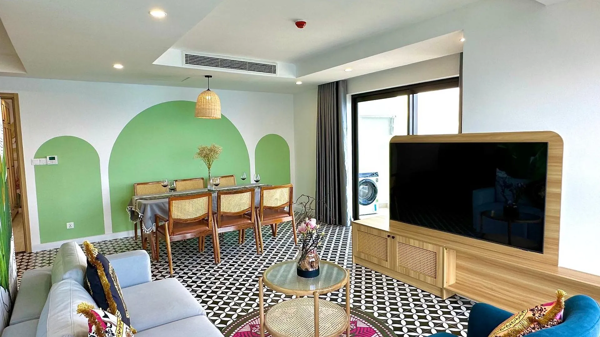 Cozy Goldcoast Apartment Nha Trang 0*,