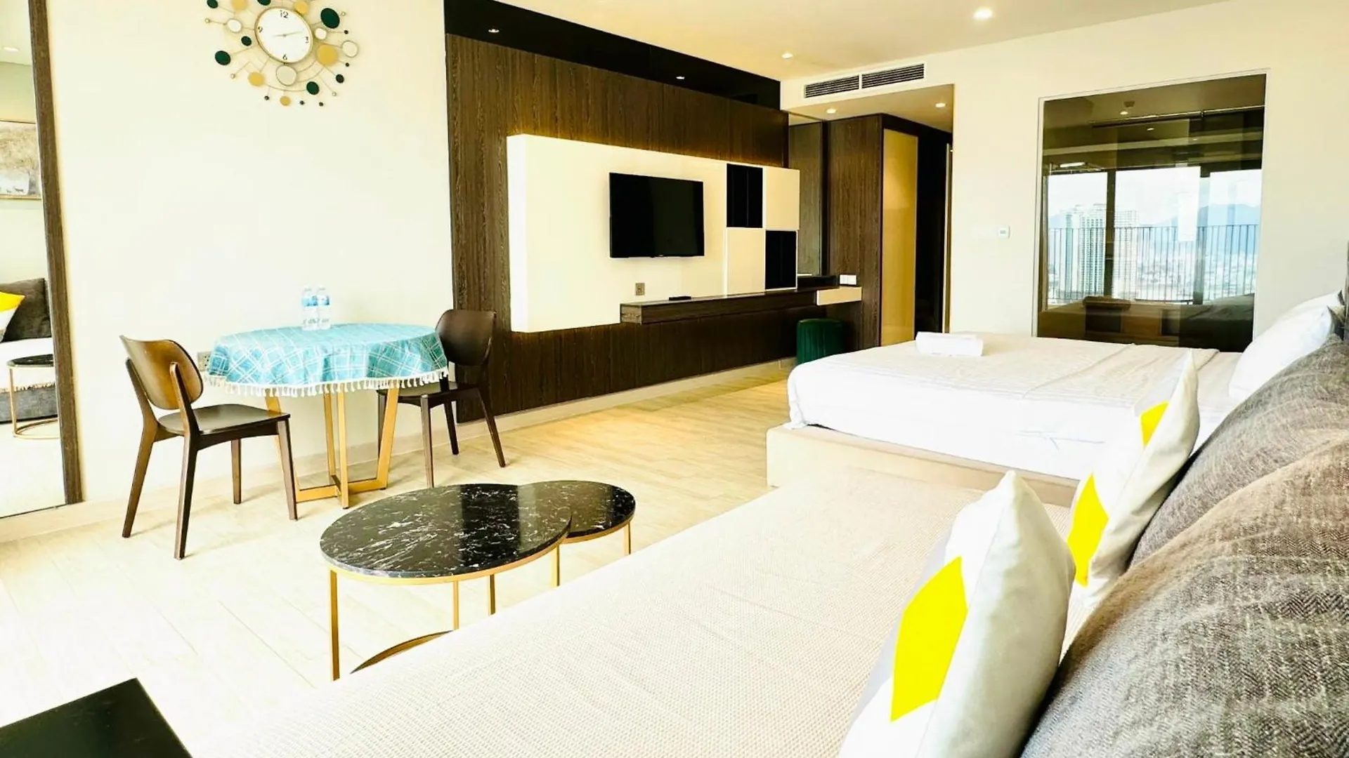 Cozy Goldcoast Apartment Nha Trang