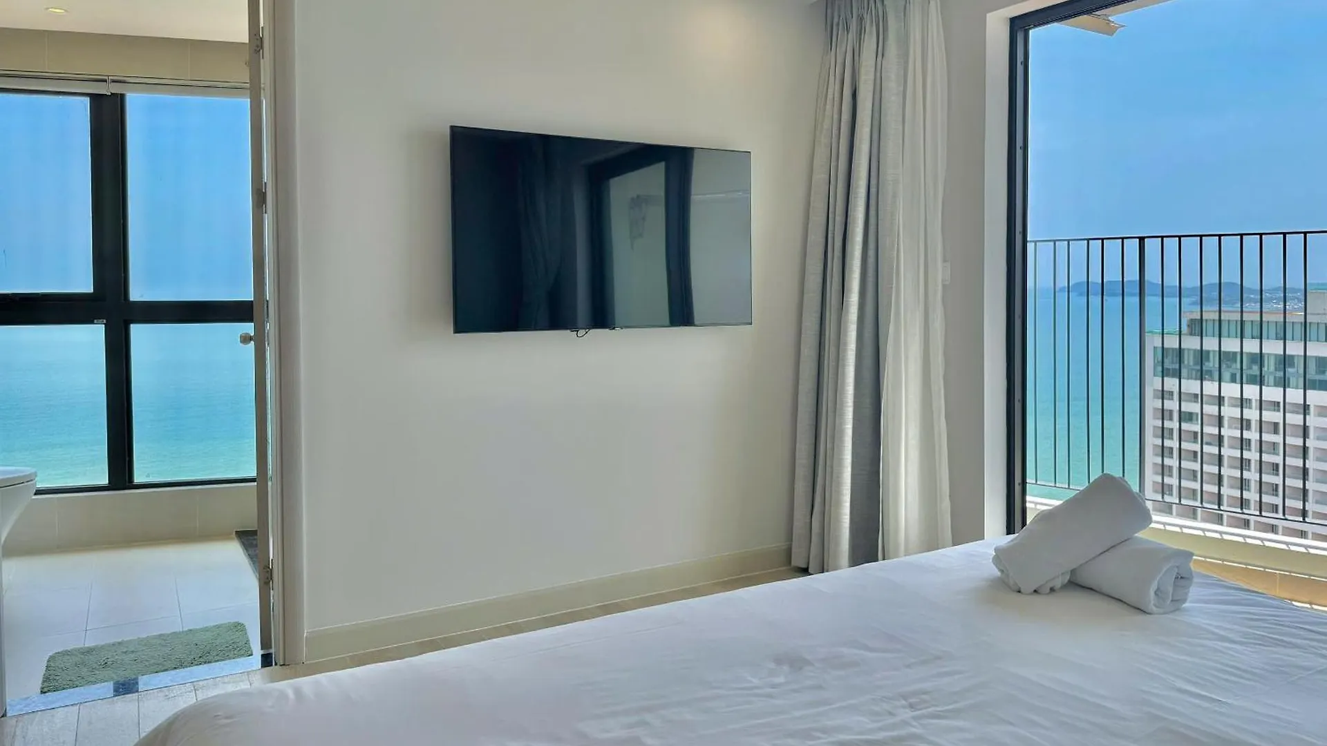 Cozy Goldcoast Apartment Nha Trang